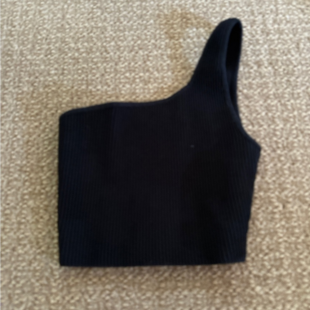 ARITZIA Black One-Shoulder Ribbed Top